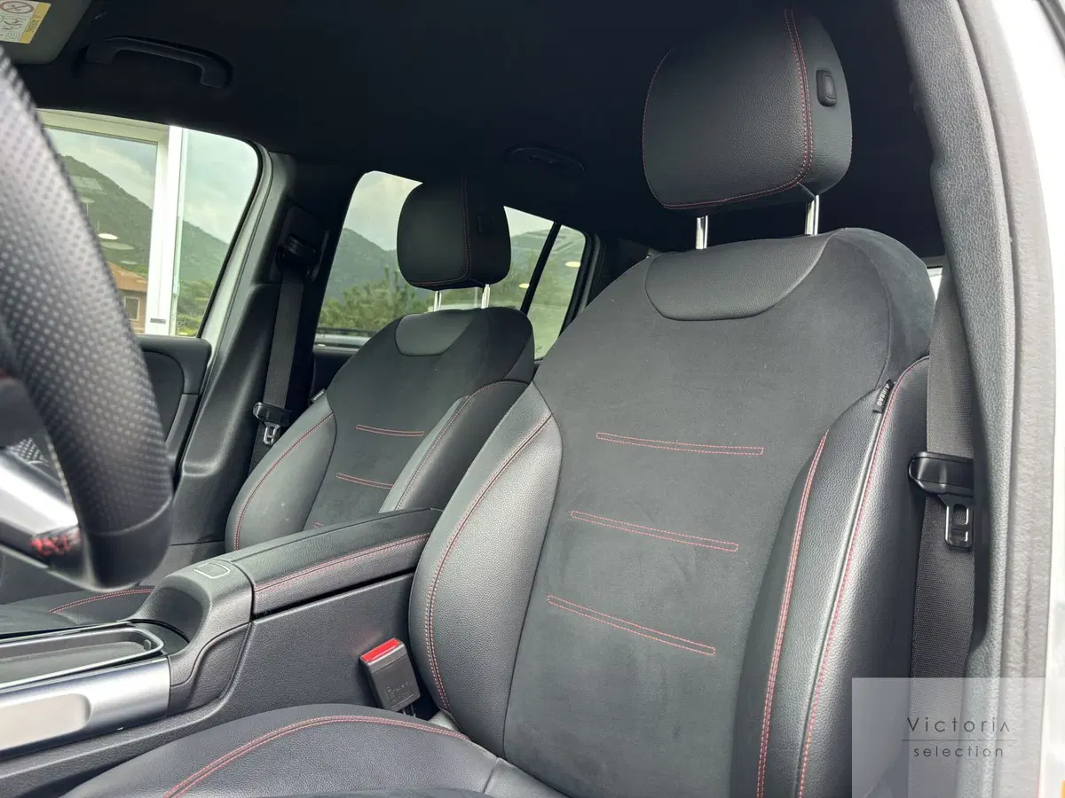 Mercedes-Benz GLB usata a Brescia (9)