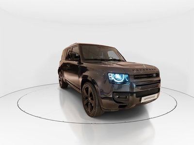 Land Rover Defender 110 3.0d i6 mhev X-Dynamic SE awd 200cv auto del 2024 usata a Modena