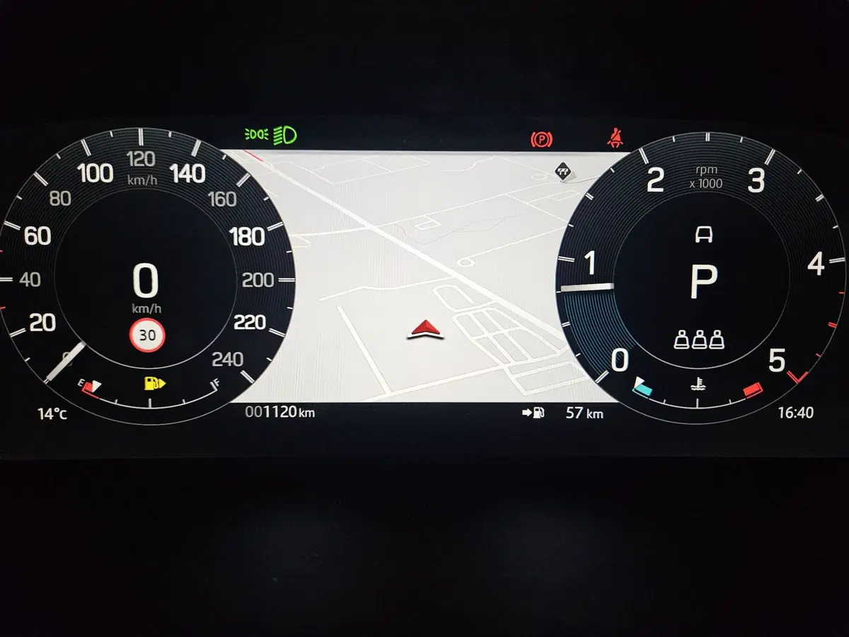 Land Rover Discovery Sport usata a Bergamo (10)
