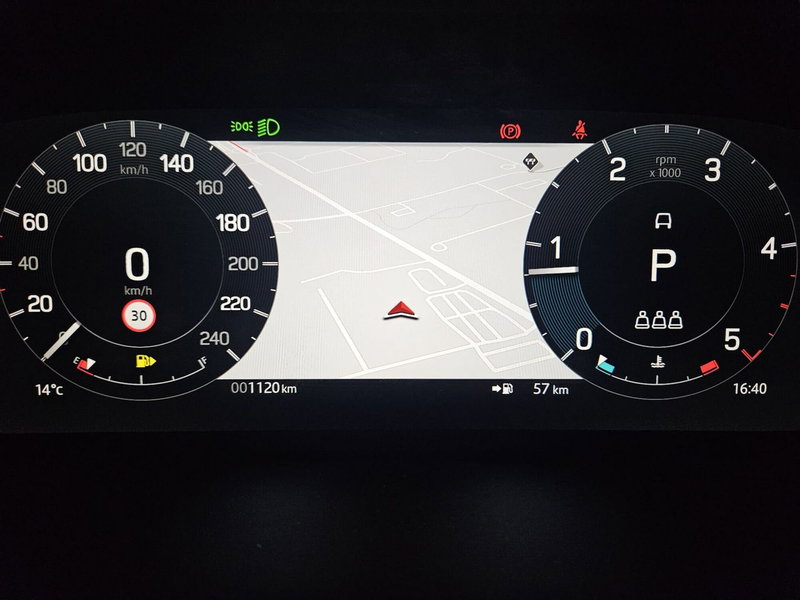 Land Rover Discovery Sport usata a Bergamo (10)