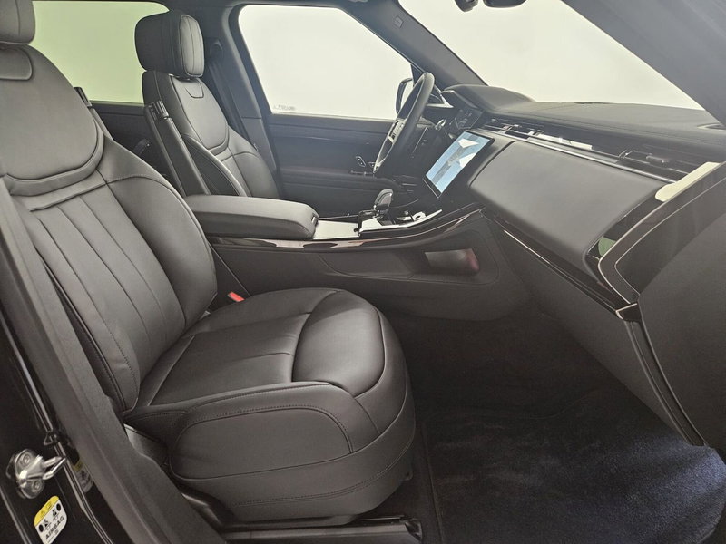 Land Rover Range Rover Sport nuova a Bergamo (3)