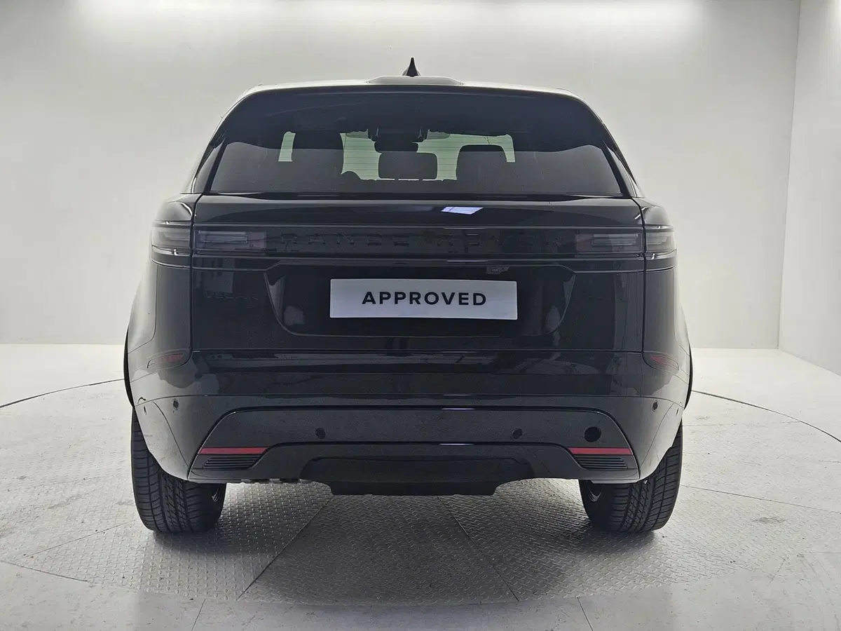 Land Rover Range Rover Velar nuova a Bergamo (7)