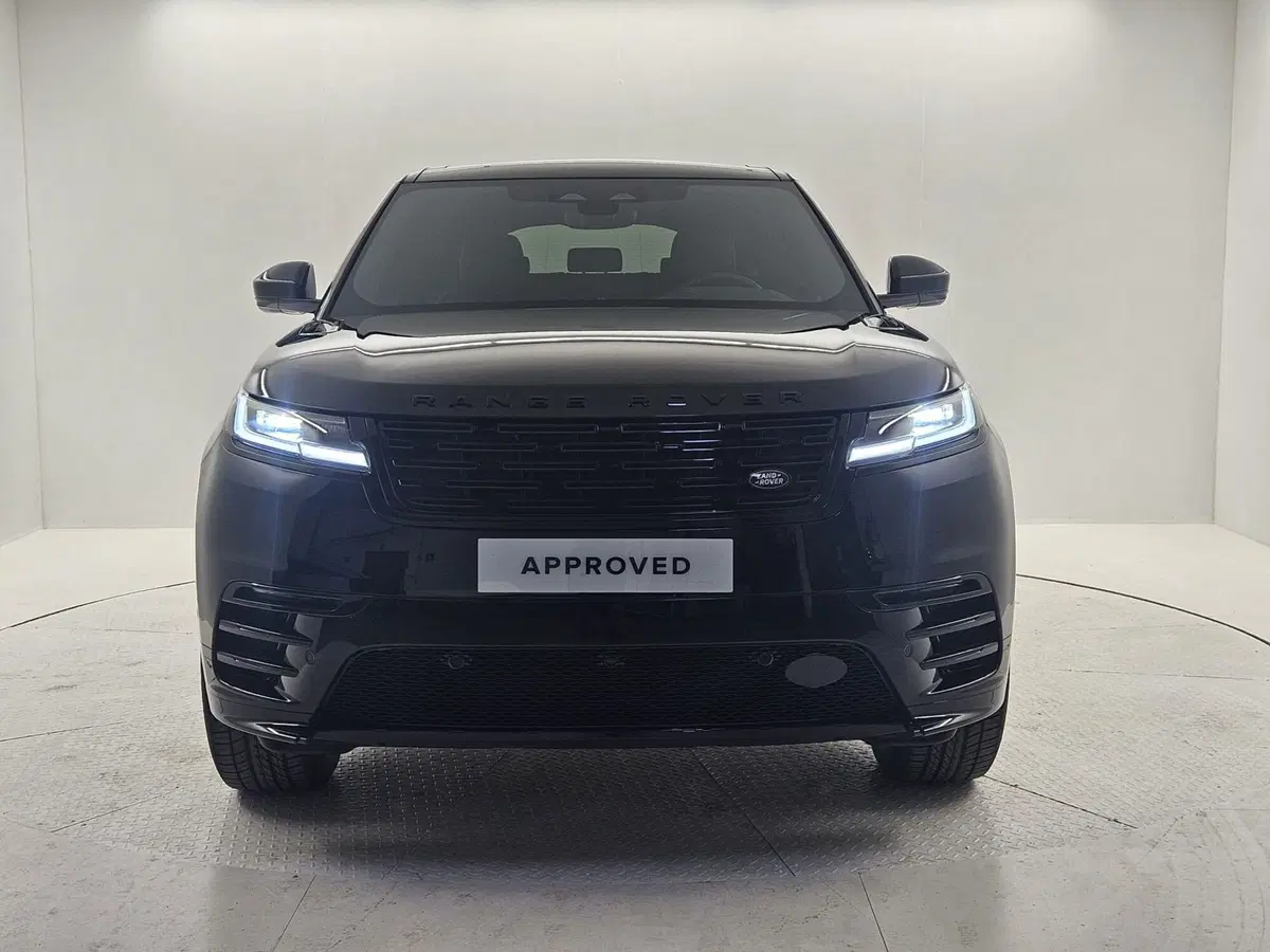 Land Rover Range Rover Velar nuova a Bergamo (8)