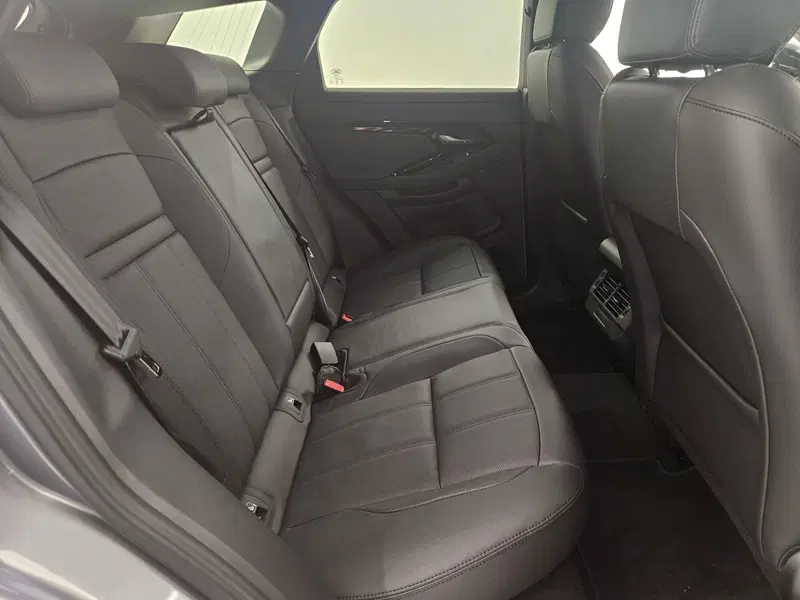 Land Rover Range Rover Evoque nuova a Bergamo (5)
