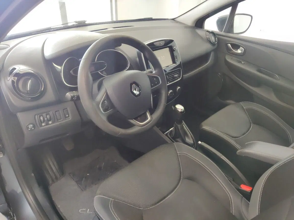 Renault Clio usata a Arezzo (12)