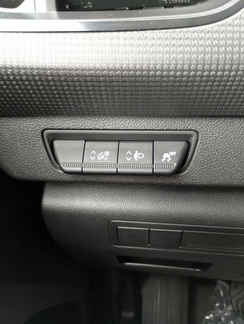 Nissan Townstar nuova a Modena (17)