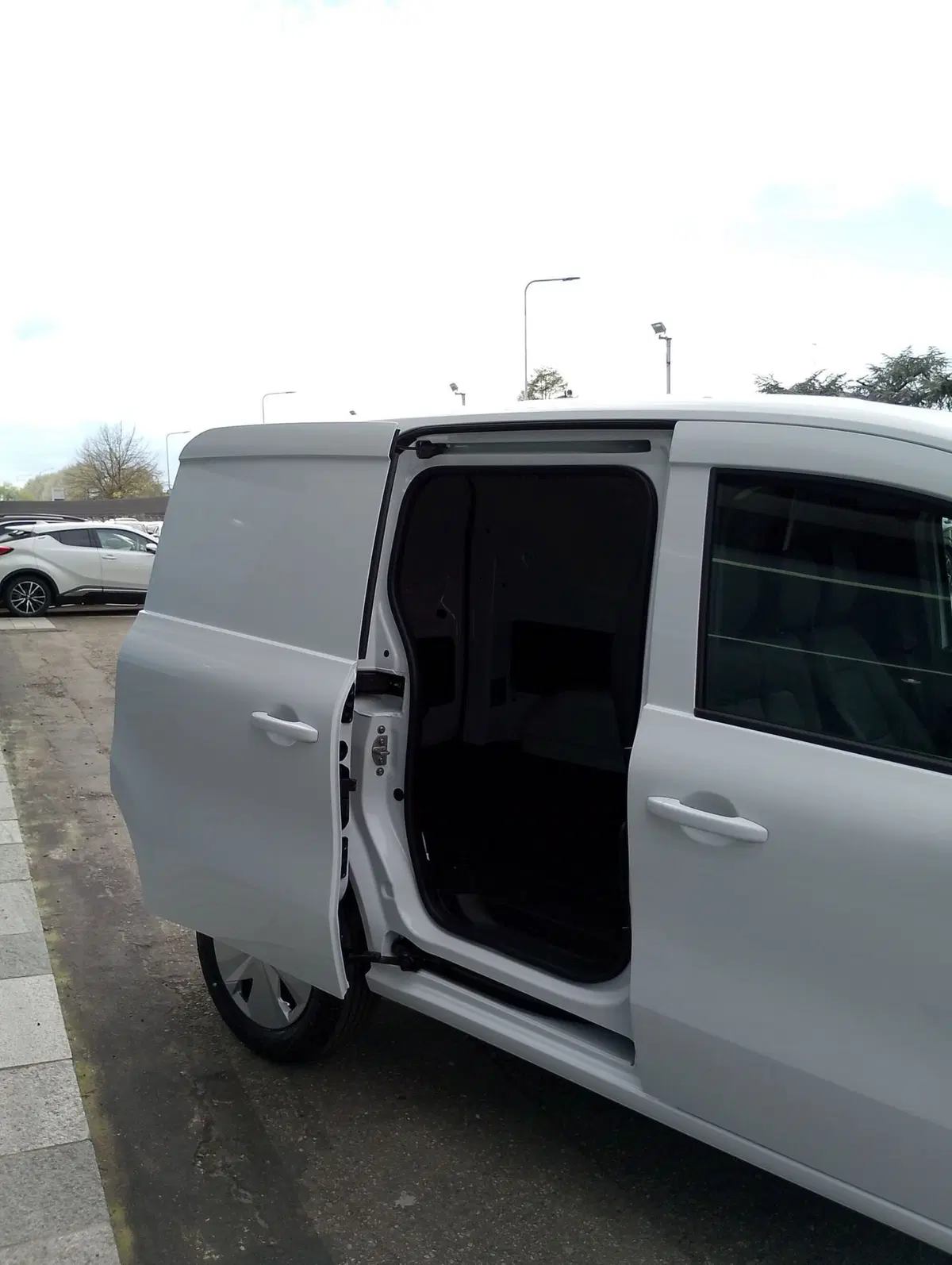 Nissan Townstar nuova a Modena (4)