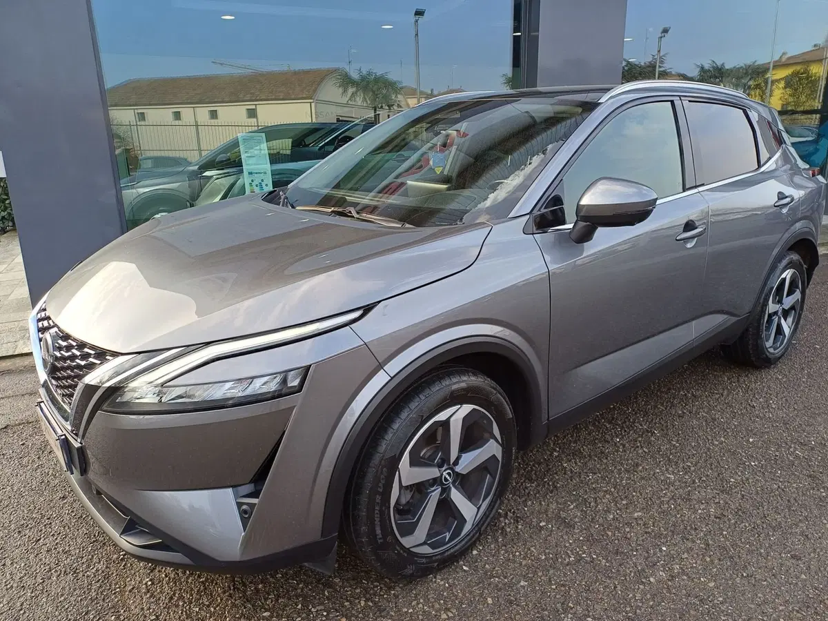 Nissan Qashqai usata a Modena (2)