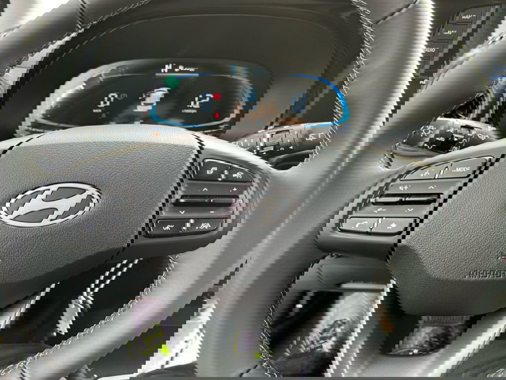 Hyundai i10 nuova a Latina (14)