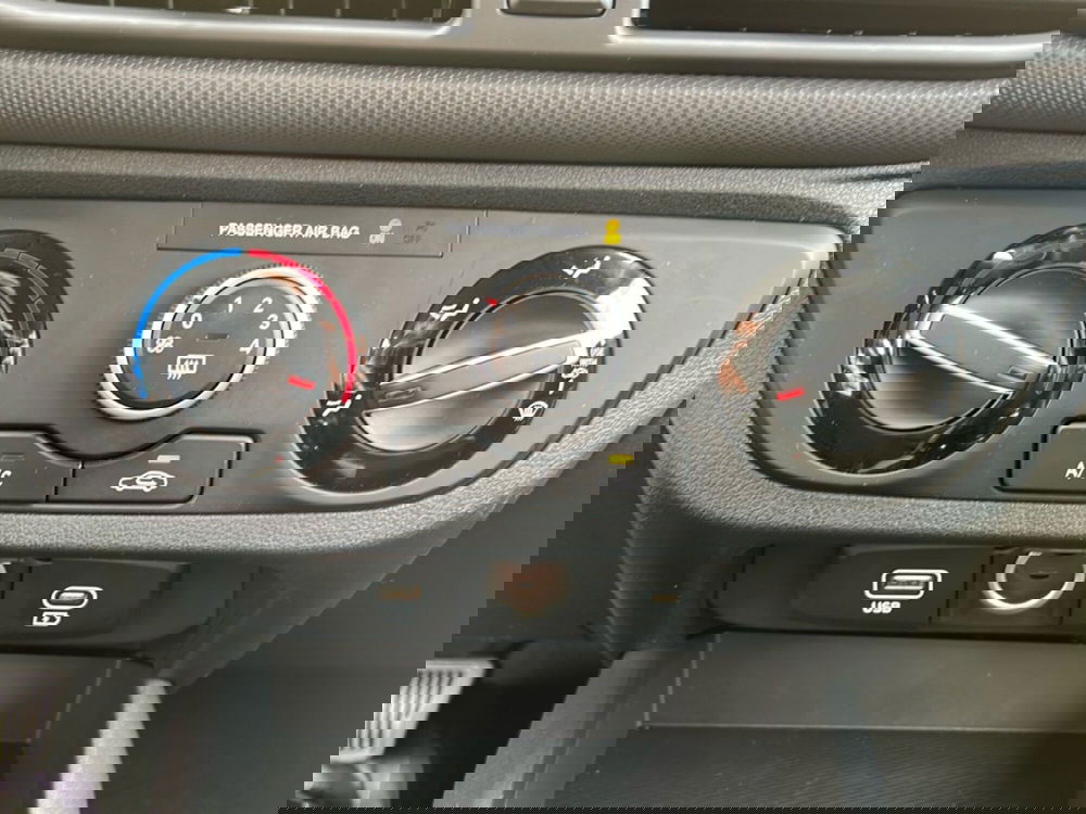 Hyundai i10 nuova a Latina (17)