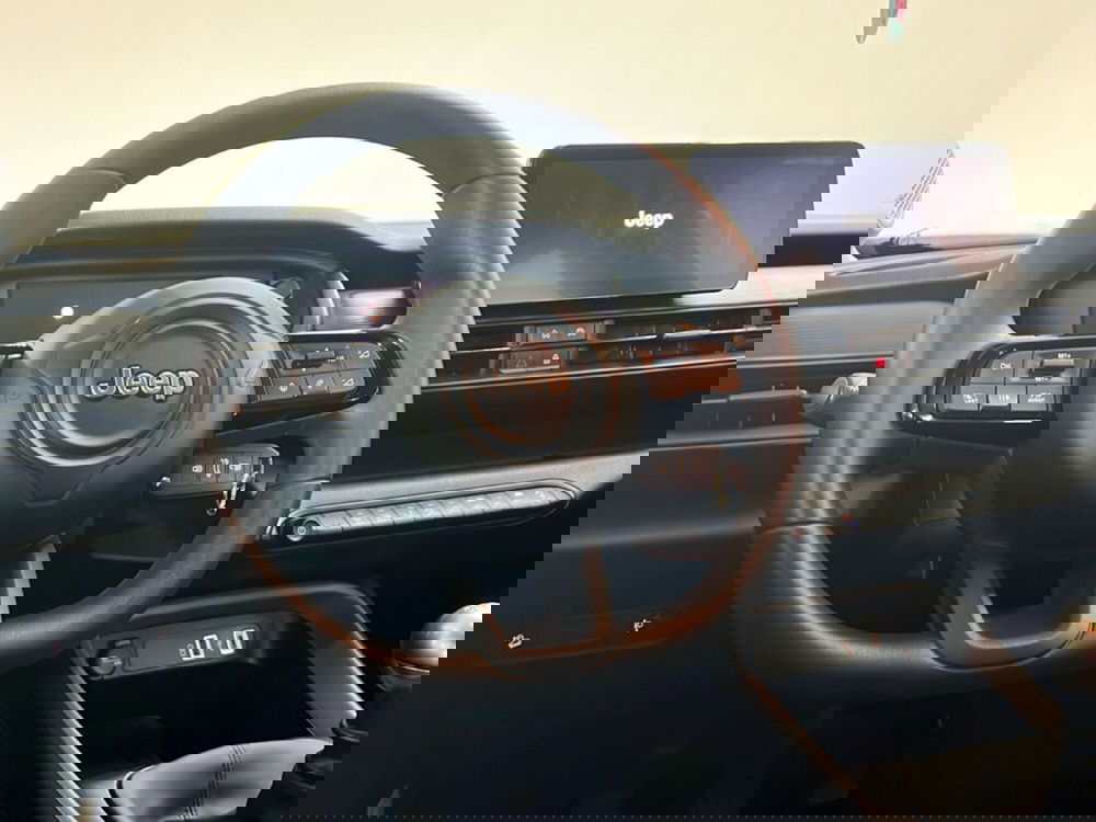 Jeep Avenger usata a Roma (12)