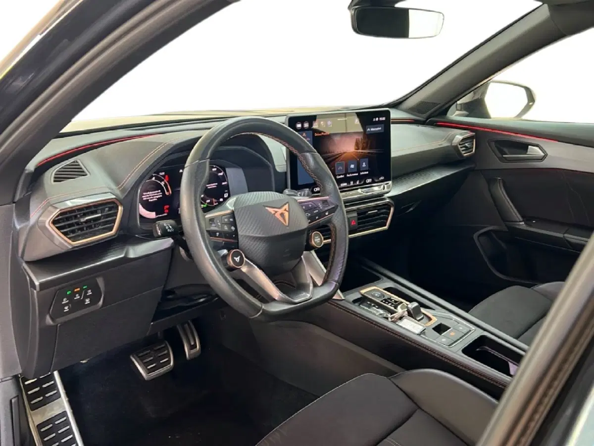 Cupra Formentor usata a Roma (15)
