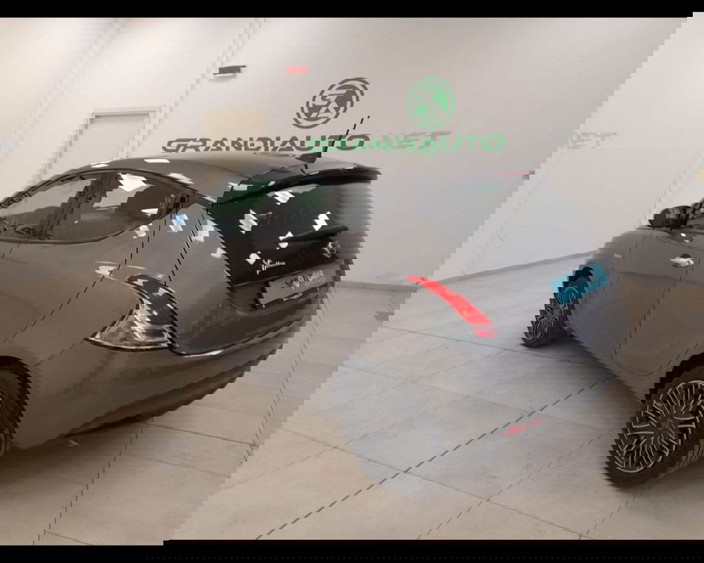 Lancia Ypsilon usata a Alessandria (4)