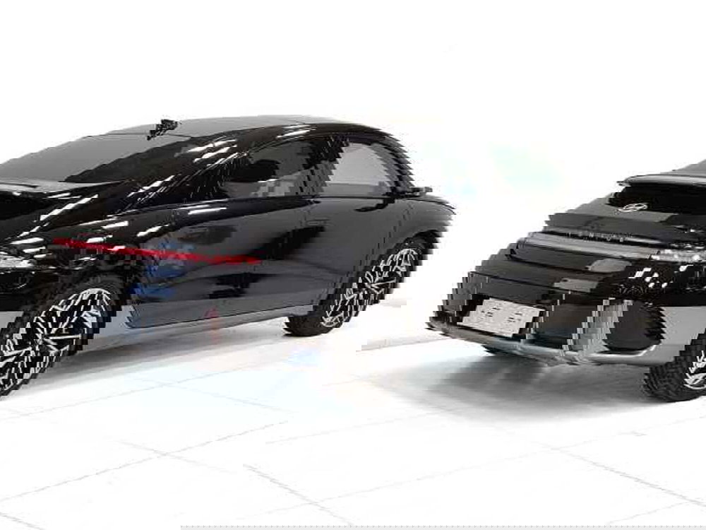 Hyundai Ioniq 6 nuova a Vicenza (2)