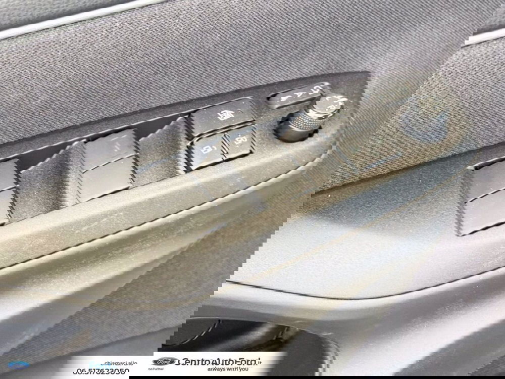 Mazda Mazda2 Hybrid nuova a Roma (19)