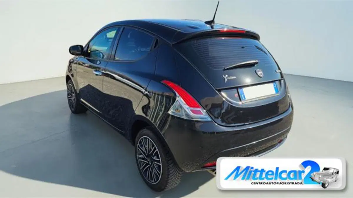 Lancia Ypsilon usata a Udine (3)