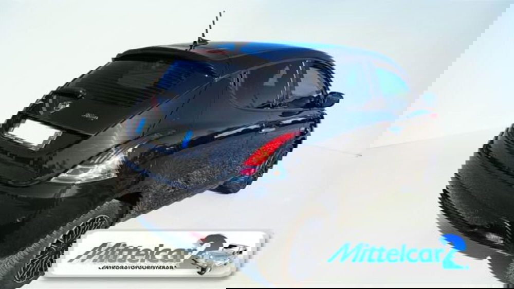 Lancia Ypsilon usata a Udine (5)