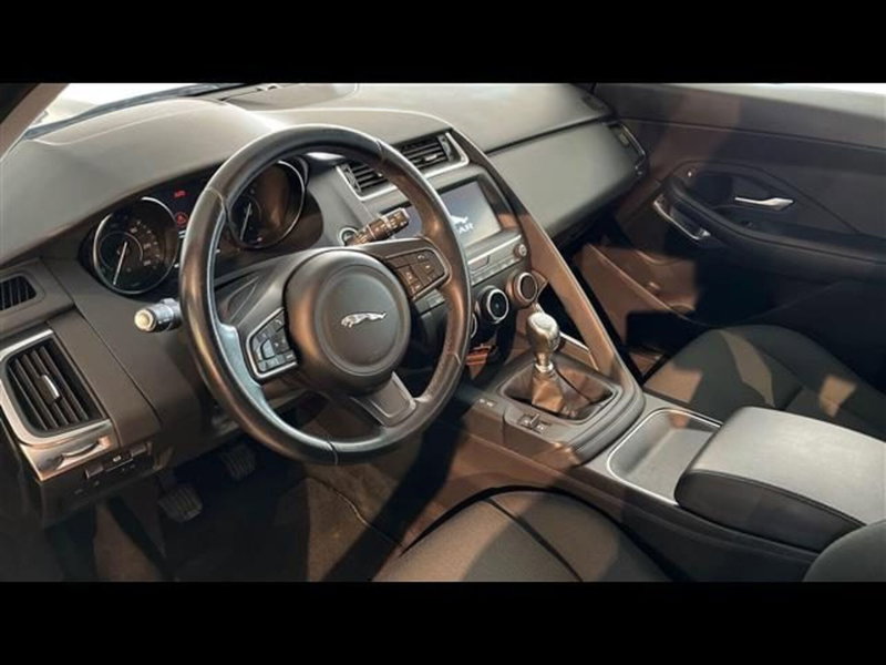 Jaguar E-Pace usata a Firenze (10)