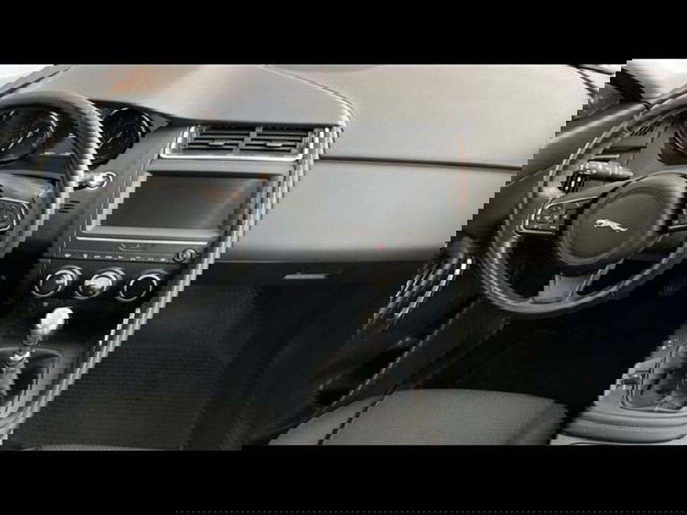 Jaguar E-Pace usata a Firenze (7)