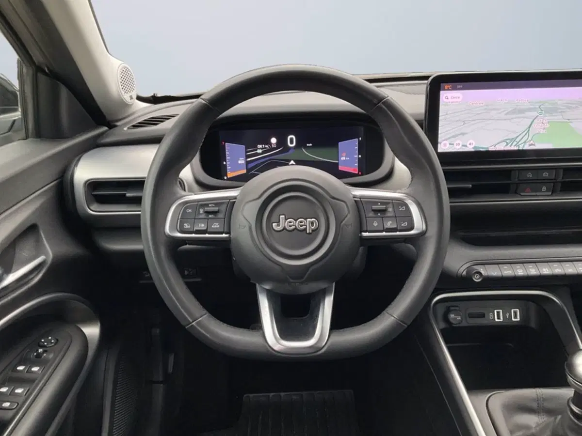 Jeep Avenger usata a Milano (13)