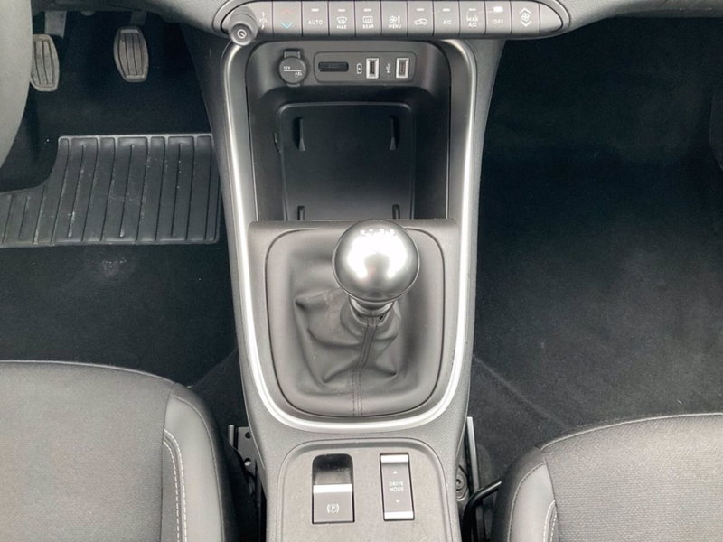 Jeep Avenger usata a Milano (15)