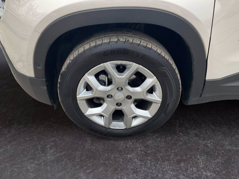 Jeep Avenger usata a Milano (16)