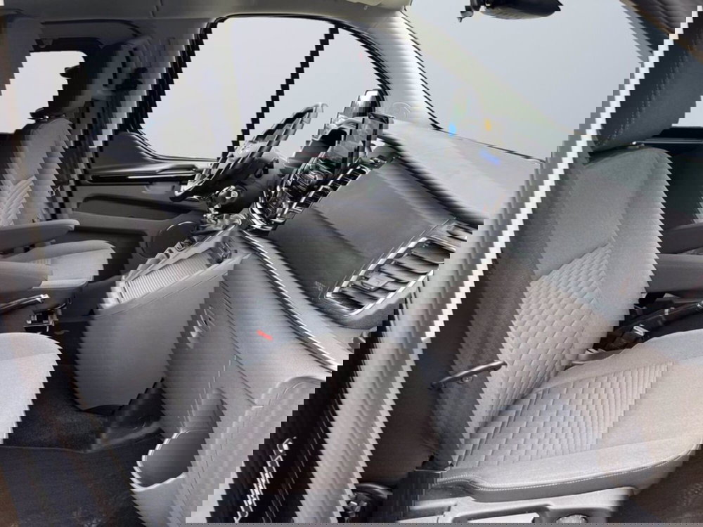 Ford Tourneo Custom usata a Milano (10)