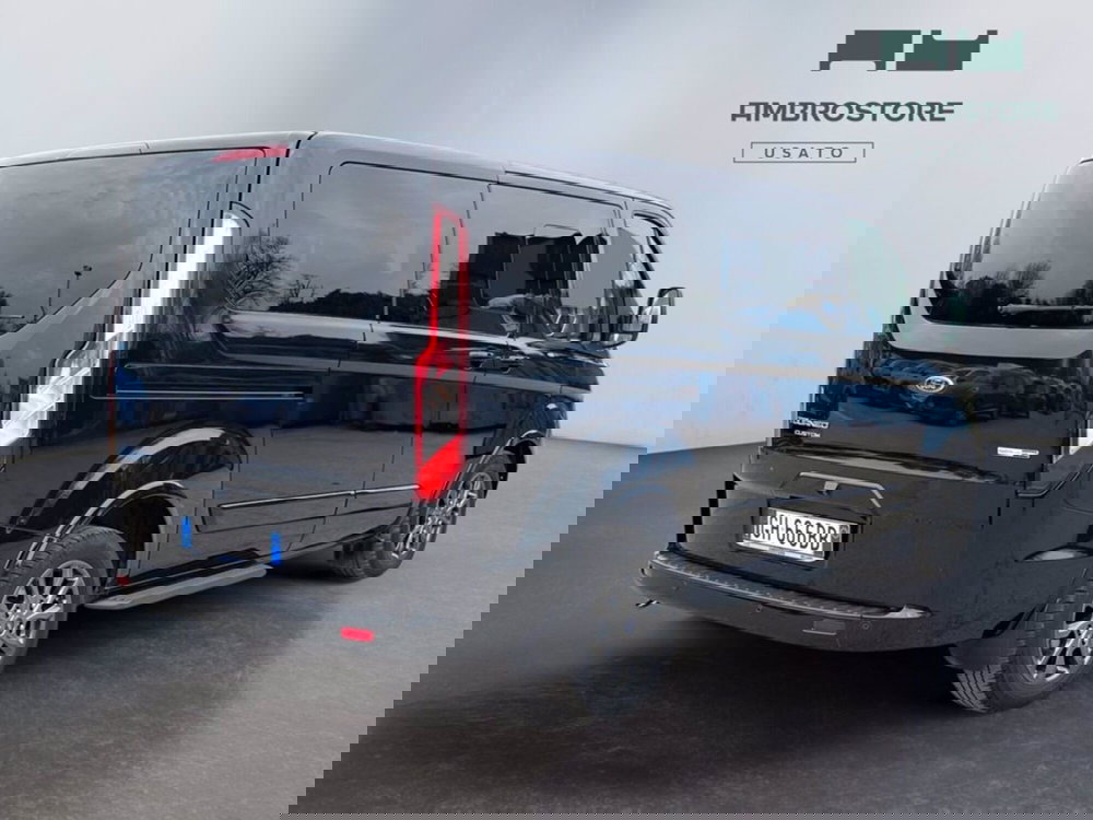 Ford Tourneo Custom usata a Milano (5)