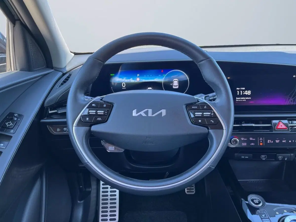 Kia Niro usata a Milano (13)