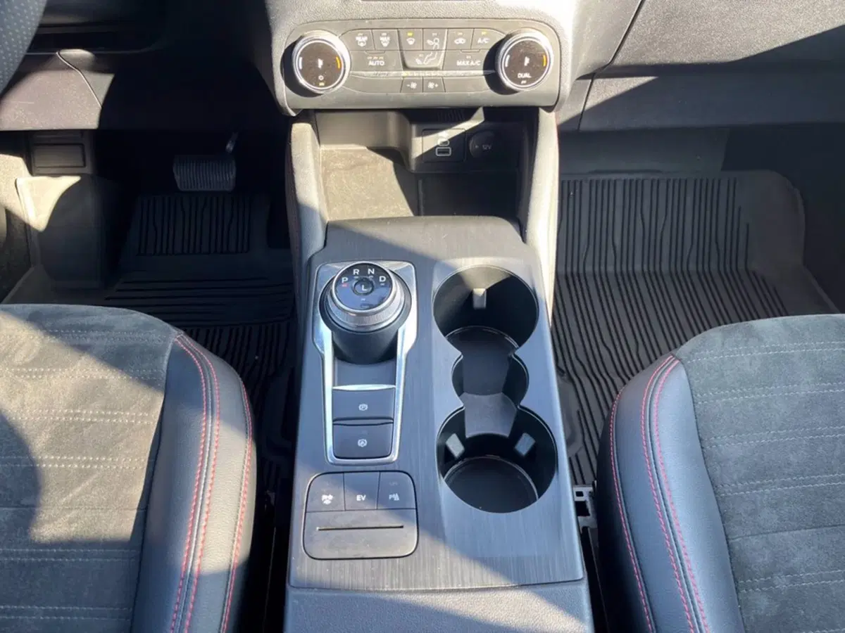 Ford Kuga usata a Milano (15)
