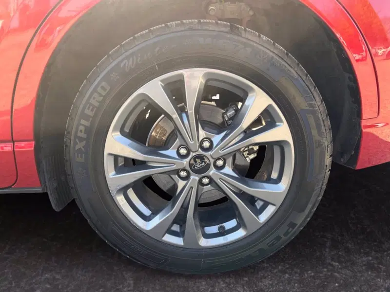 Ford Kuga usata a Milano (9)