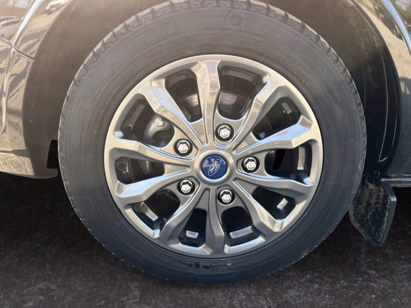 Ford Tourneo Custom usata a Milano (10)