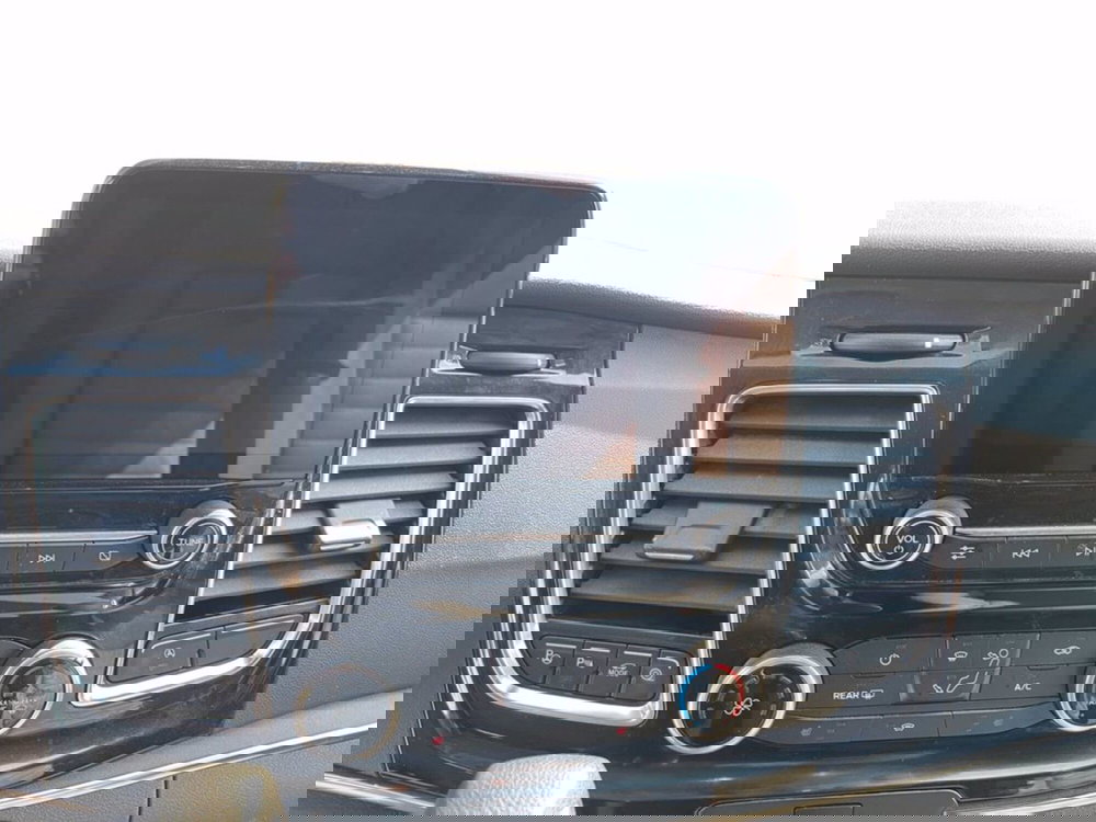 Ford Tourneo Custom usata a Milano (15)