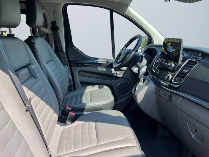 Ford Tourneo Custom usata a Milano (16)