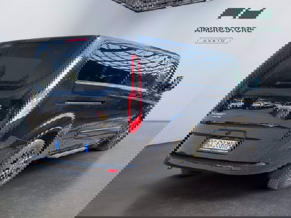 Ford Tourneo Custom usata a Milano (5)