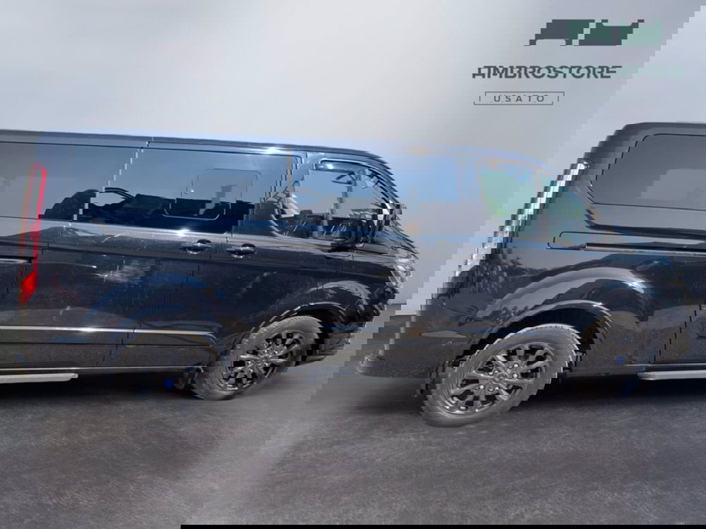 Ford Tourneo Custom usata a Milano (6)