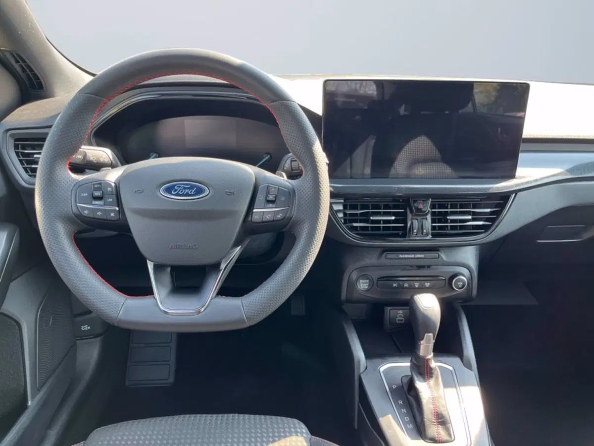 Ford Focus Station Wagon usata a Milano (11)