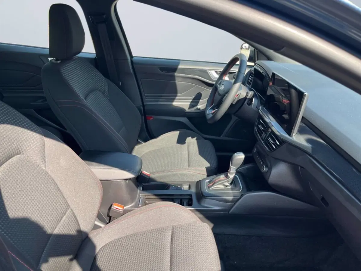 Ford Focus Station Wagon usata a Milano (15)