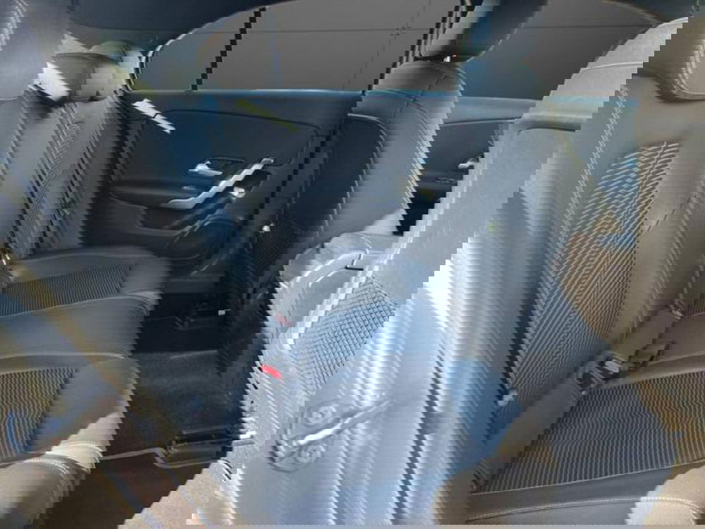 Mercedes-Benz Classe A usata a Milano (11)