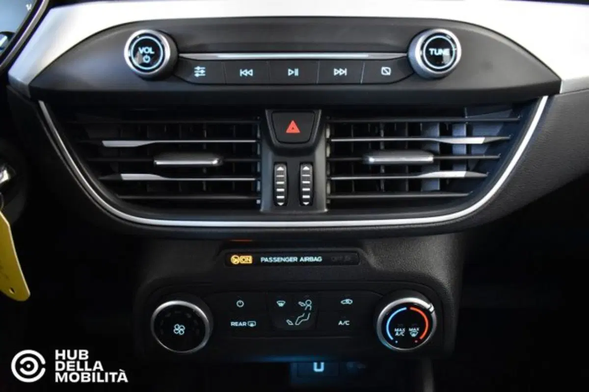 Ford Focus Station Wagon usata a Perugia (14)