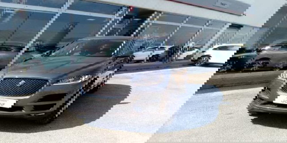 Jaguar F-Pace usata a Udine