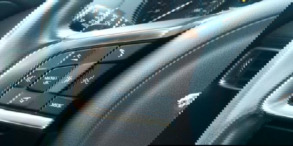 Jaguar F-Pace usata a Udine (10)