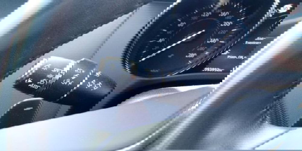 Jaguar F-Pace usata a Udine (12)