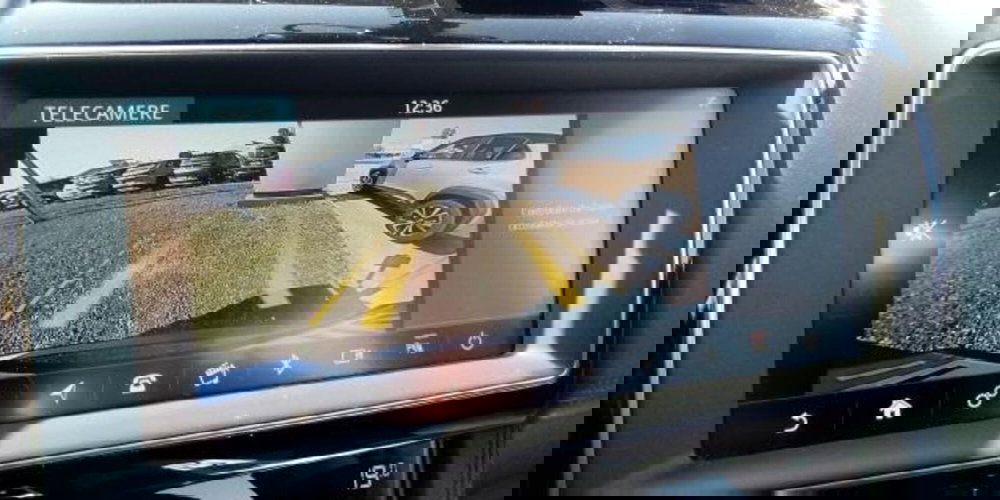 Jaguar F-Pace usata a Udine (13)