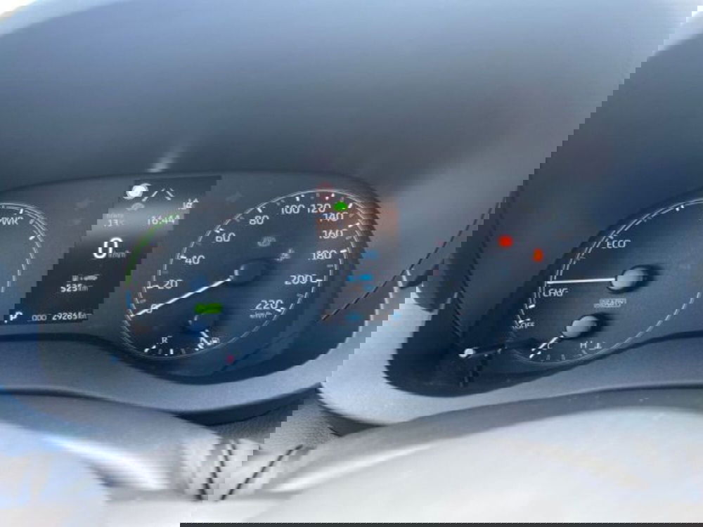 Toyota Yaris Cross usata a Vercelli (9)