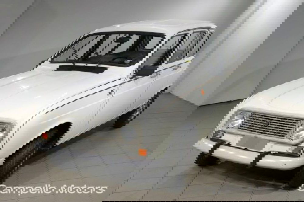 Renault 4 usata a Venezia (2)