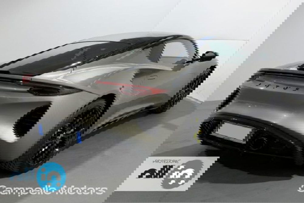 Lotus Emira usata a Venezia (4)