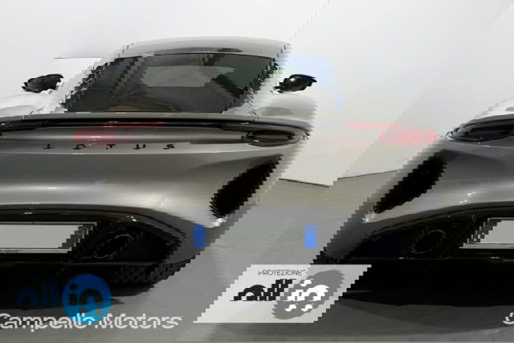 Lotus Emira usata a Venezia (5)