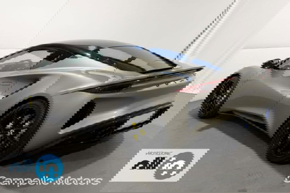 Lotus Emira usata a Venezia (6)