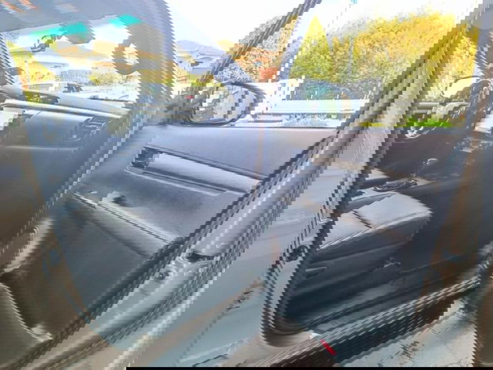 Toyota Hilux usata a Pisa (16)
